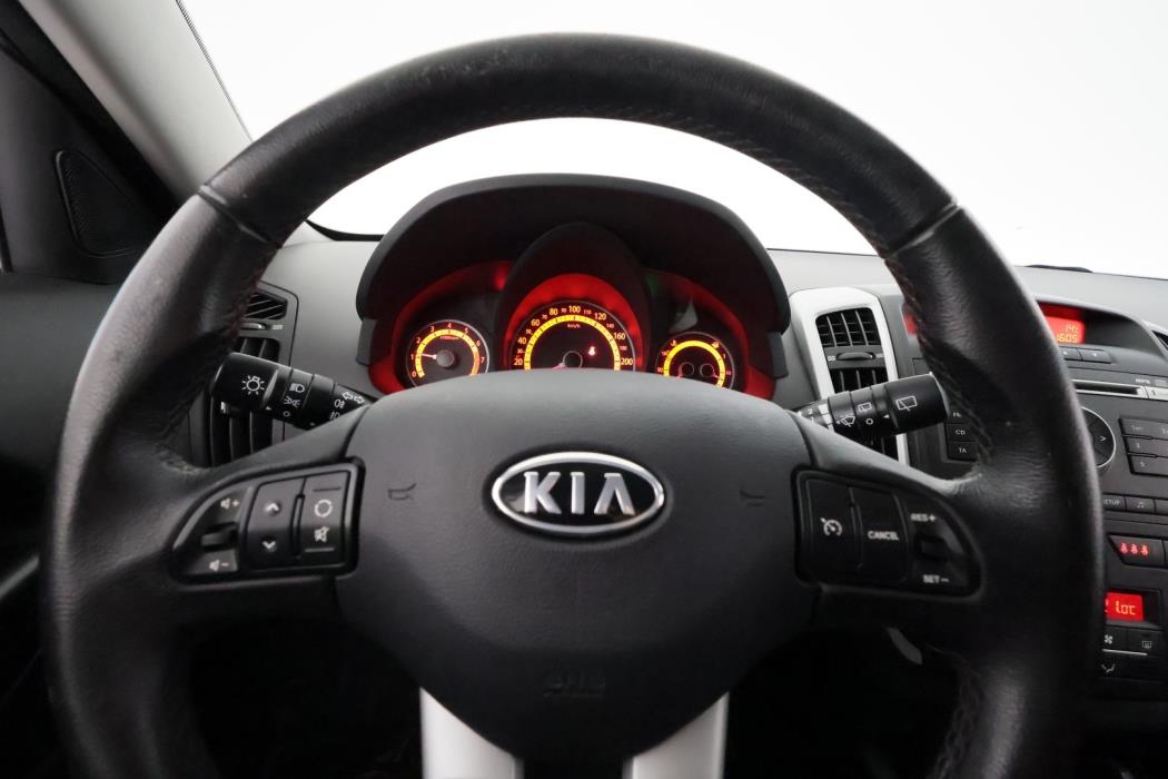 KIA cee'd 2011