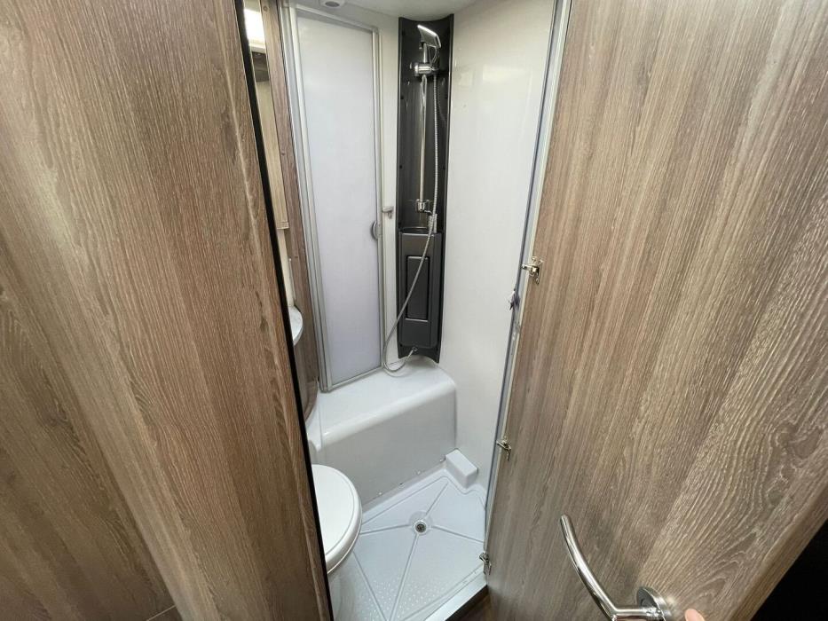 KABE Travel Master 740 LB 2021