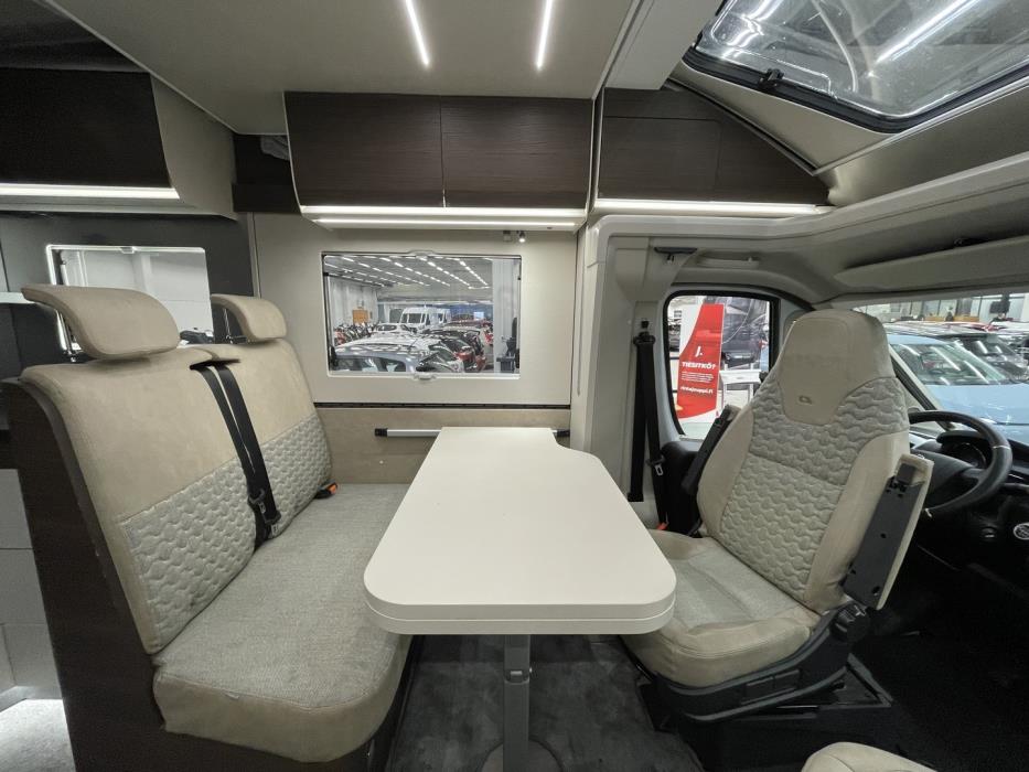 ADRIA Matrix Supreme 670 SL 2021