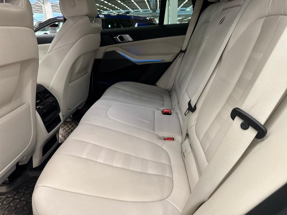 BMW X5 2021
