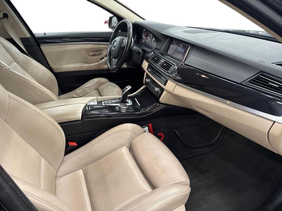 BMW 530 2015