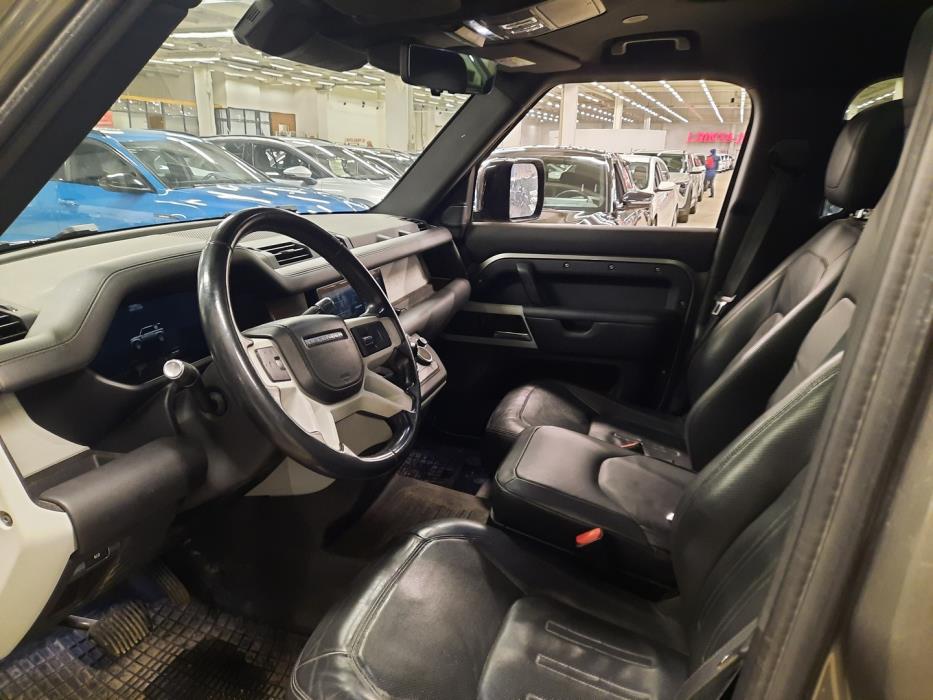 LAND ROVER Defender 2021