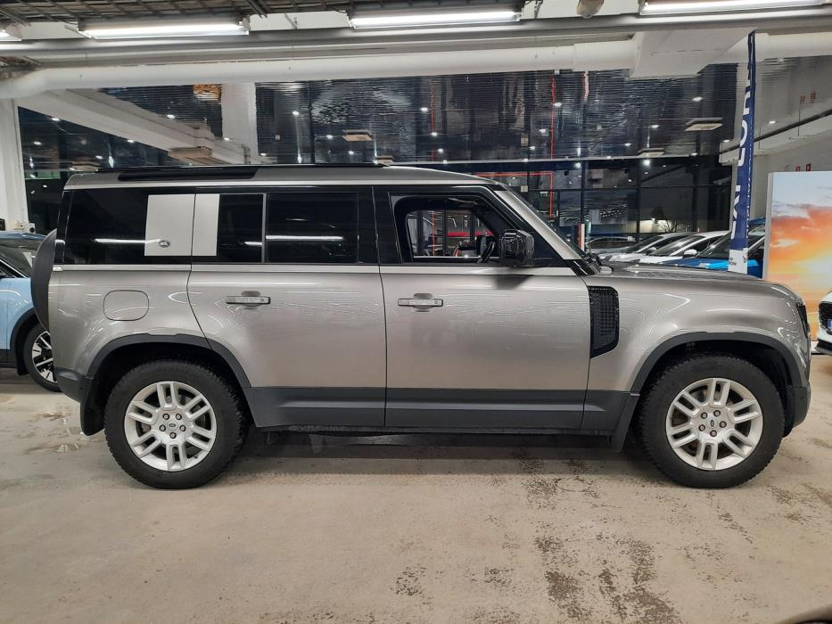 LAND ROVER Defender 2021