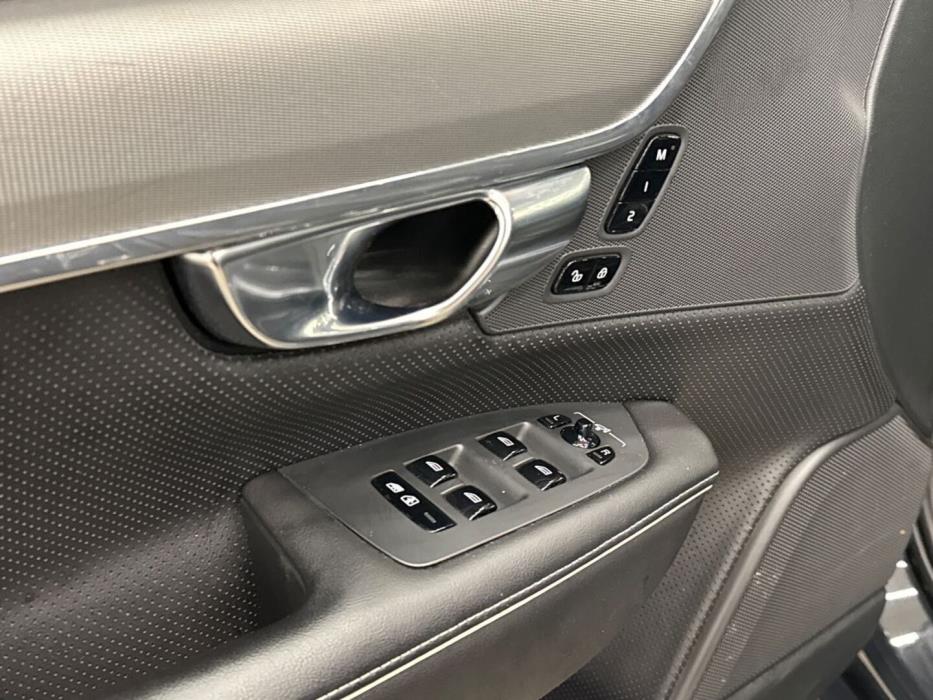 VOLVO V90 2019