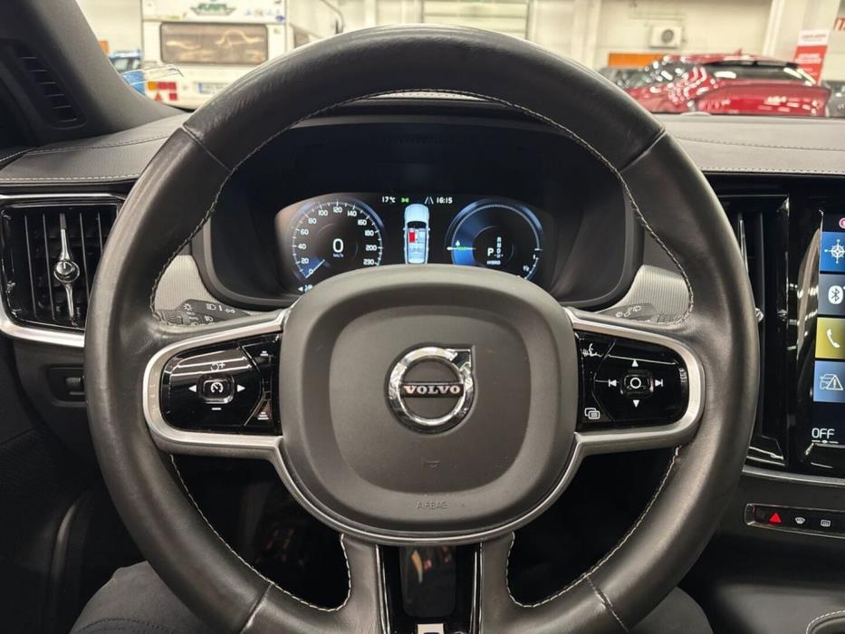 VOLVO V90 2019
