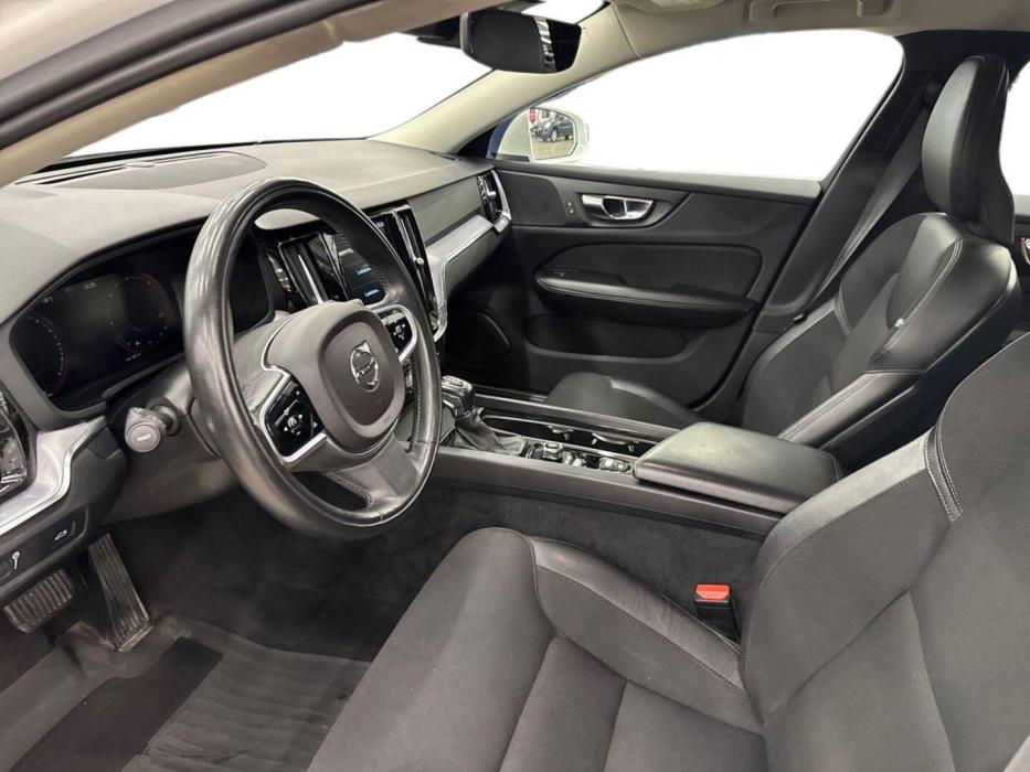 VOLVO V60 2018
