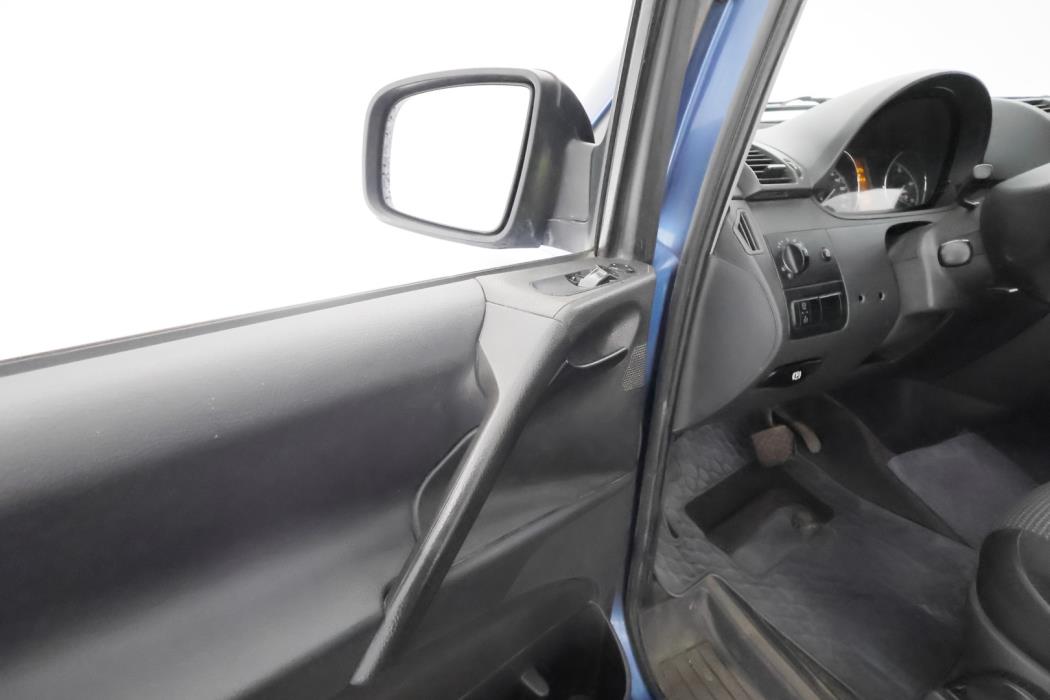 MERCEDES-BENZ Vito 2011