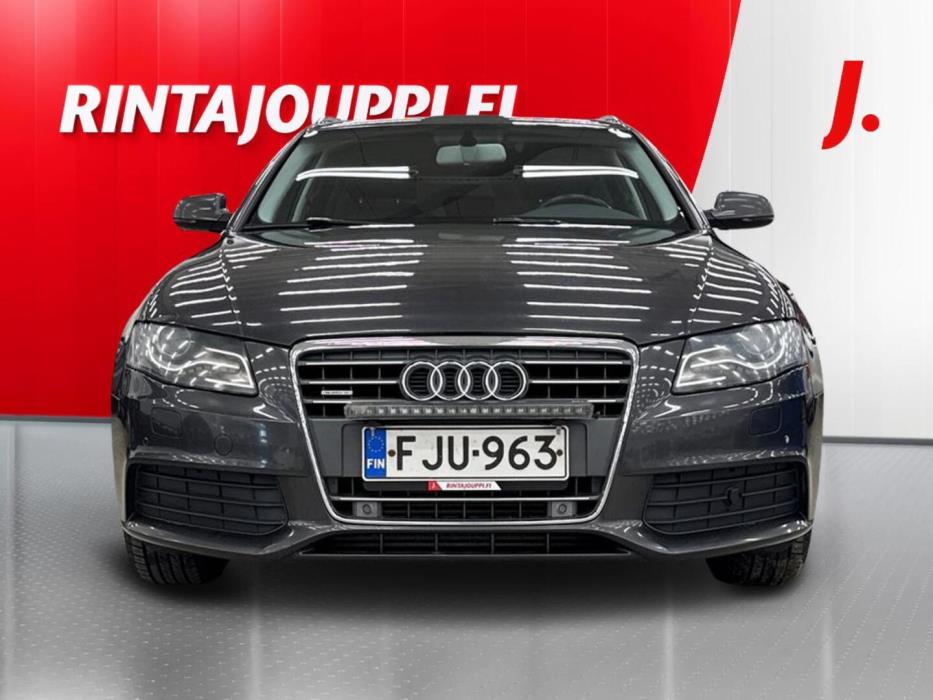AUDI A4 2010