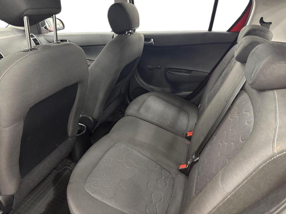 HYUNDAI i20 2011