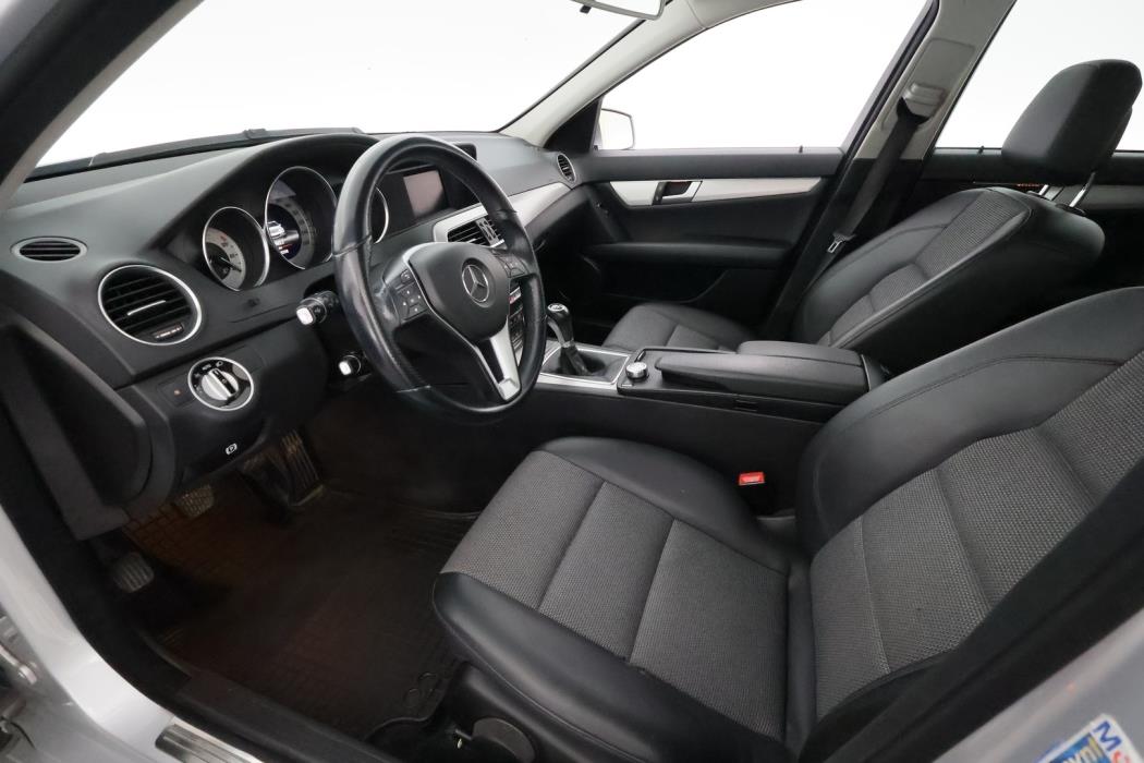 MERCEDES-BENZ C 2012