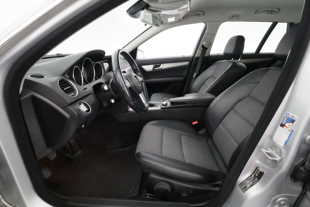 MERCEDES-BENZ C 2012