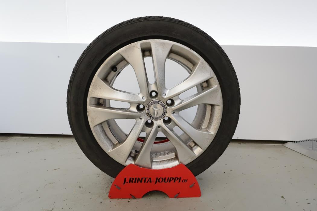 MERCEDES-BENZ C 2012