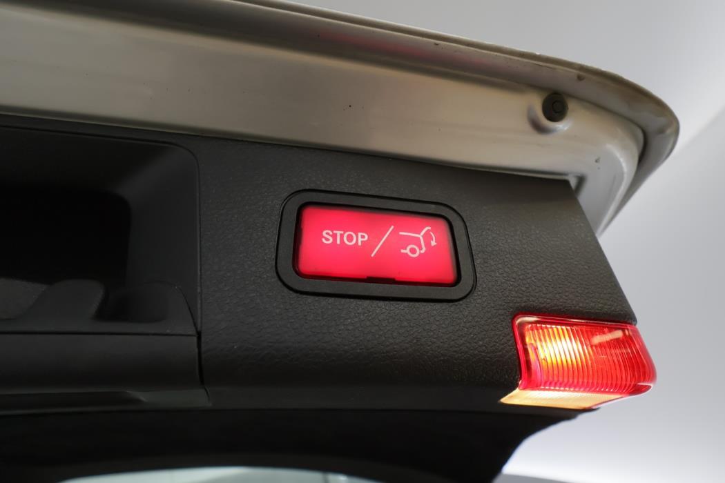 MERCEDES-BENZ C 2012