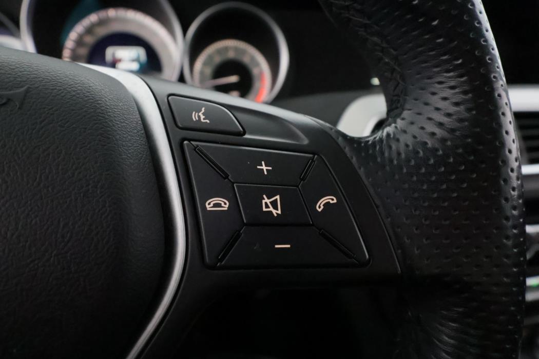 MERCEDES-BENZ C 2012