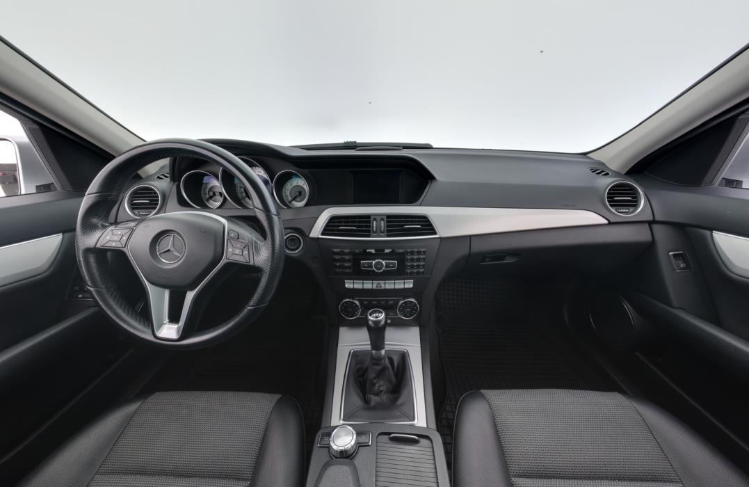 MERCEDES-BENZ C 2012