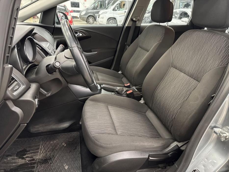OPEL Astra 2013