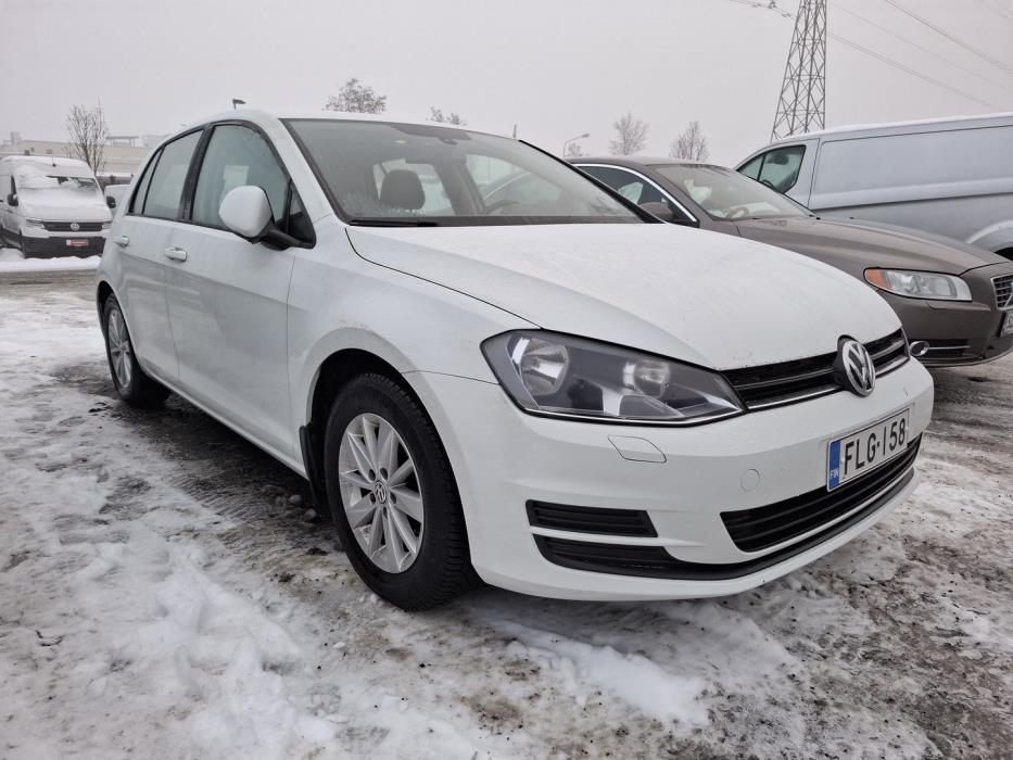 VOLKSWAGEN Golf 2013