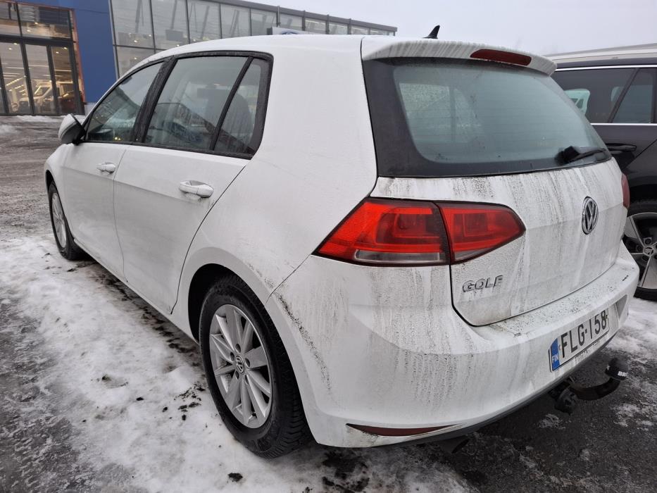 VOLKSWAGEN Golf 2013