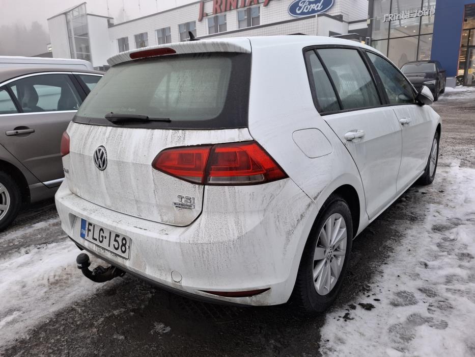 VOLKSWAGEN Golf 2013
