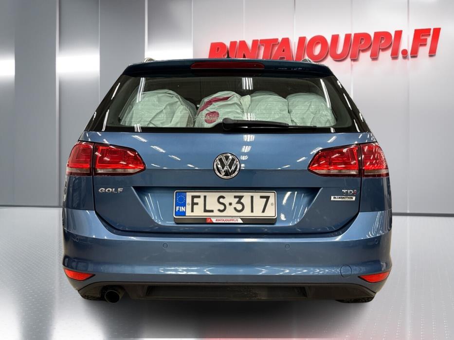 VOLKSWAGEN Golf 2015