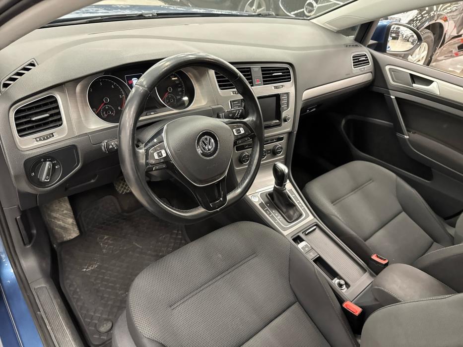 VOLKSWAGEN Golf 2015