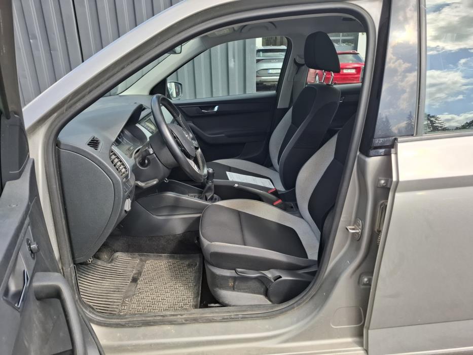 SKODA Fabia 2015