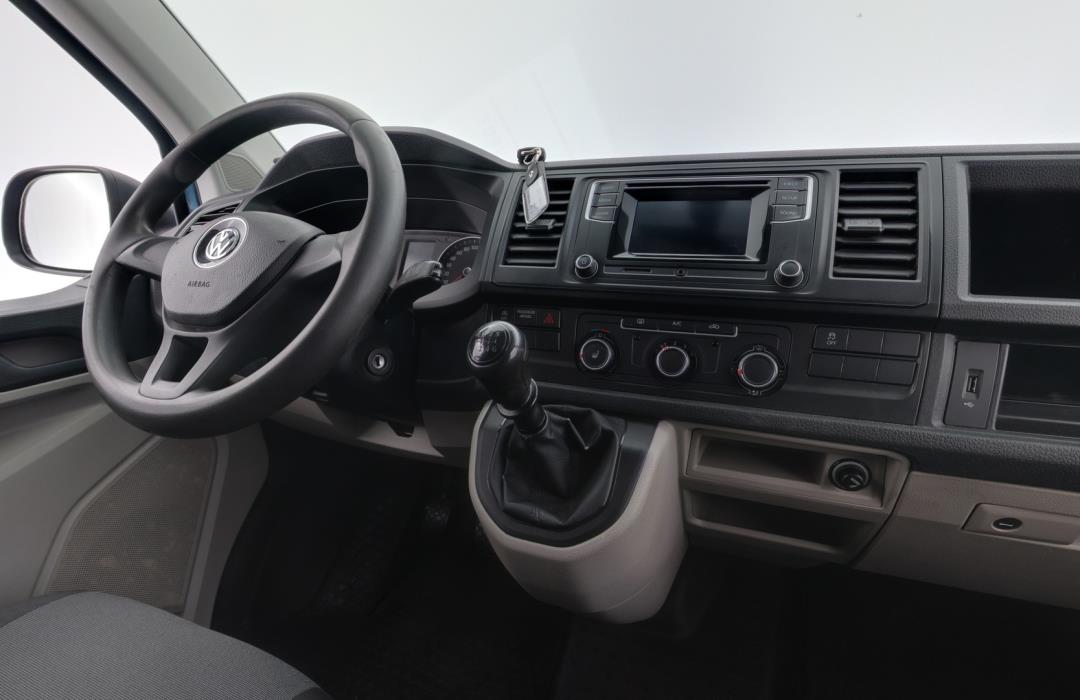 VOLKSWAGEN Transporter 2015