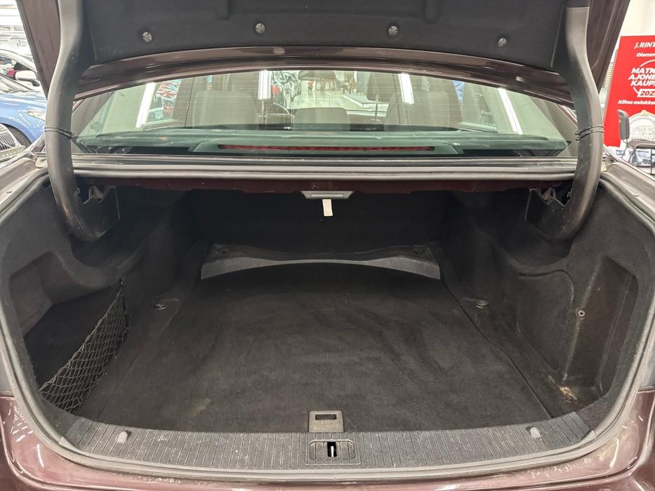 MERCEDES-BENZ E 2009