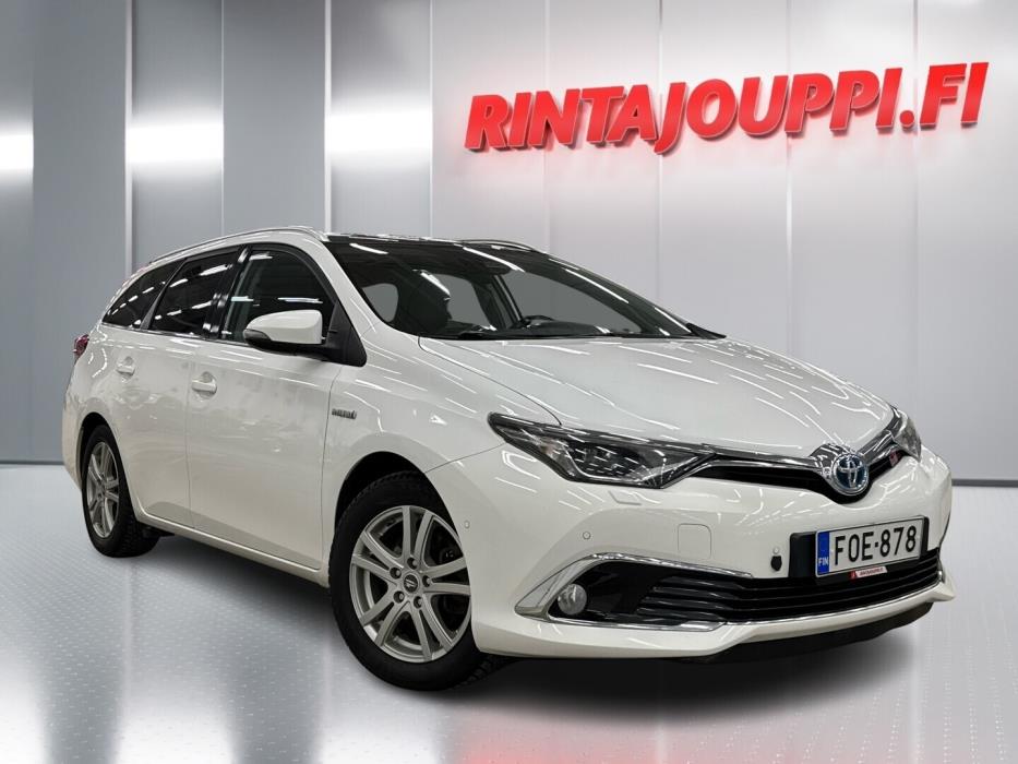 TOYOTA Auris 2016