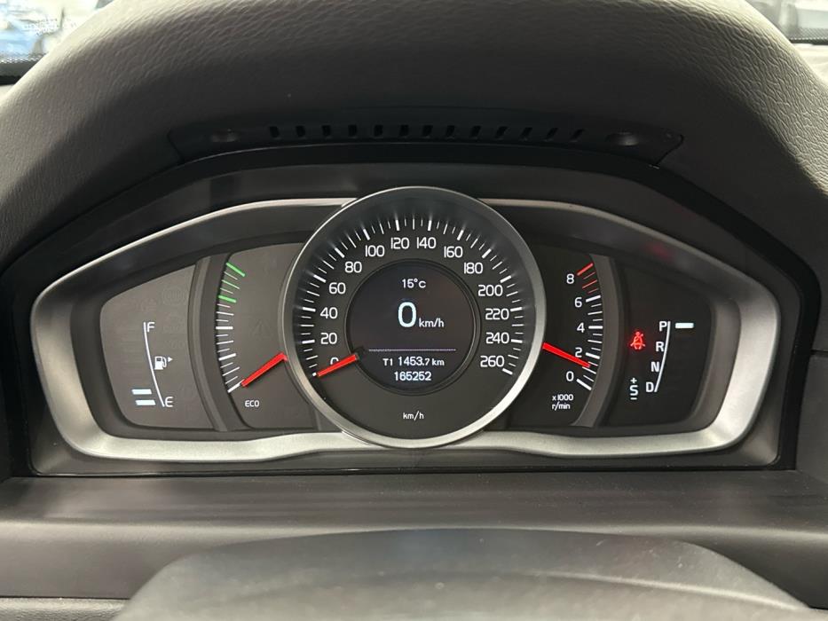 VOLVO V70 2014
