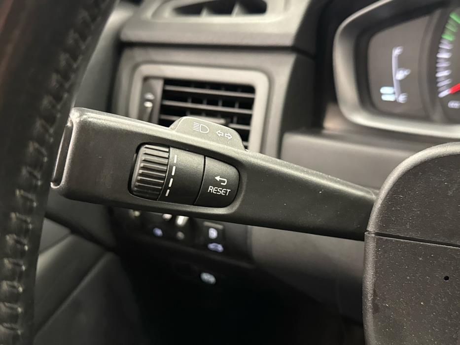 VOLVO V70 2014