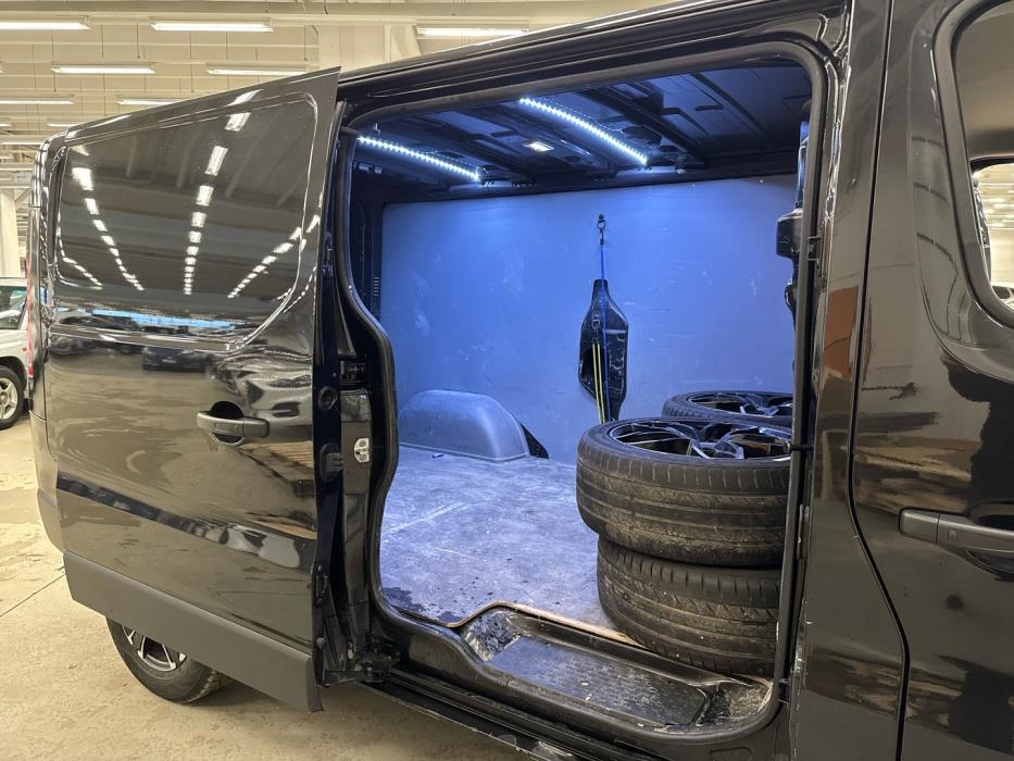 NISSAN Primastar 2022