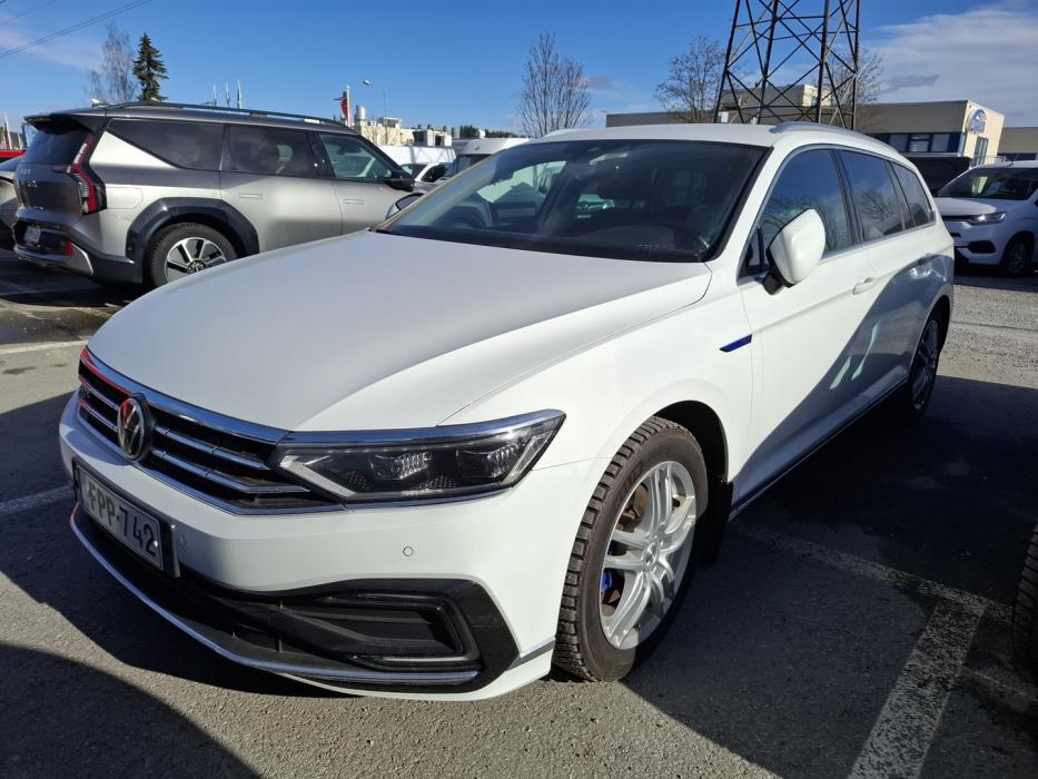 VOLKSWAGEN Passat 2021