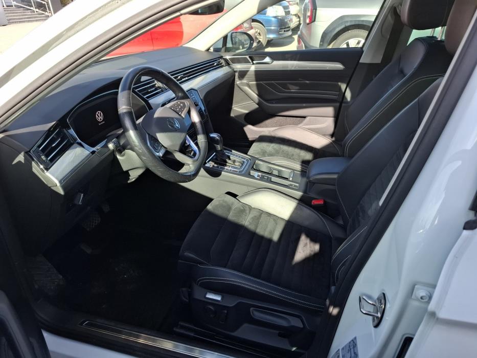 VOLKSWAGEN Passat 2021
