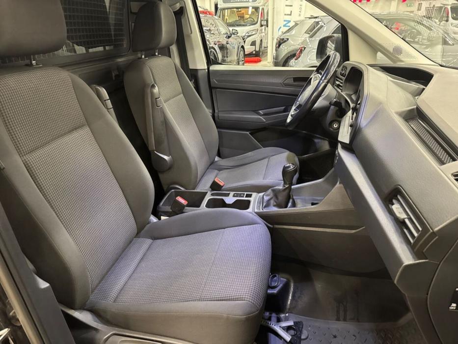 VOLKSWAGEN Caddy 2021