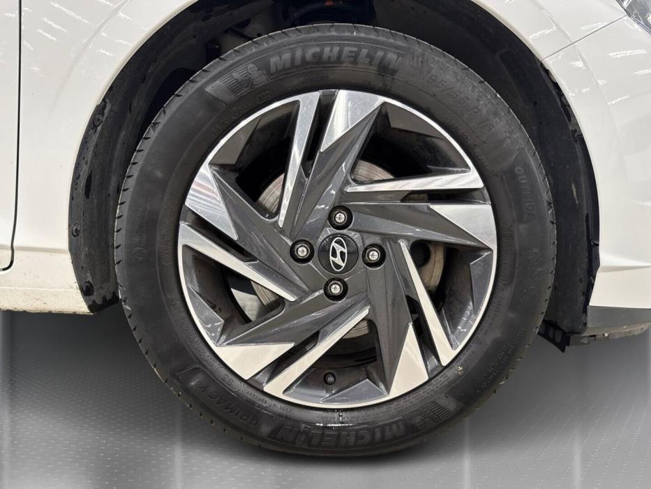 HYUNDAI i20 Hatchback 2021