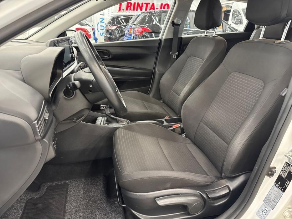 HYUNDAI i20 Hatchback 2021