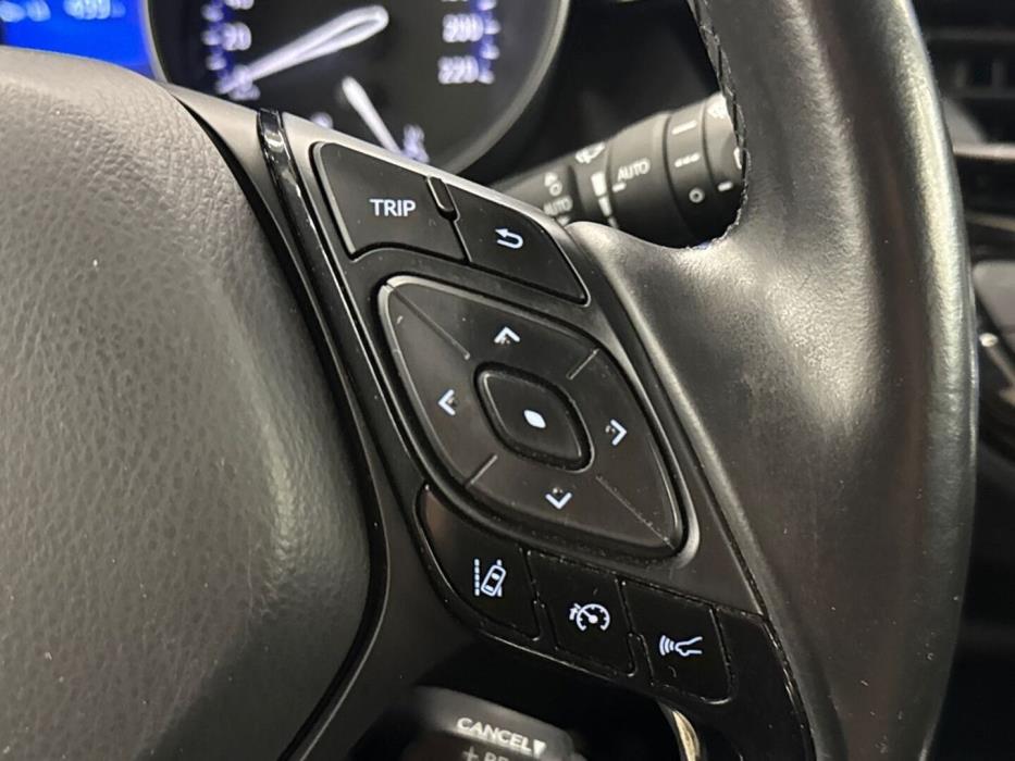 TOYOTA C-HR 2019