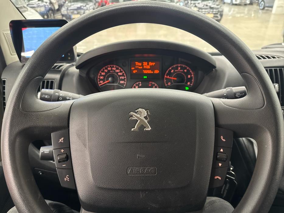 PEUGEOT Boxer 2023