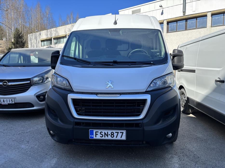 PEUGEOT Boxer 2023