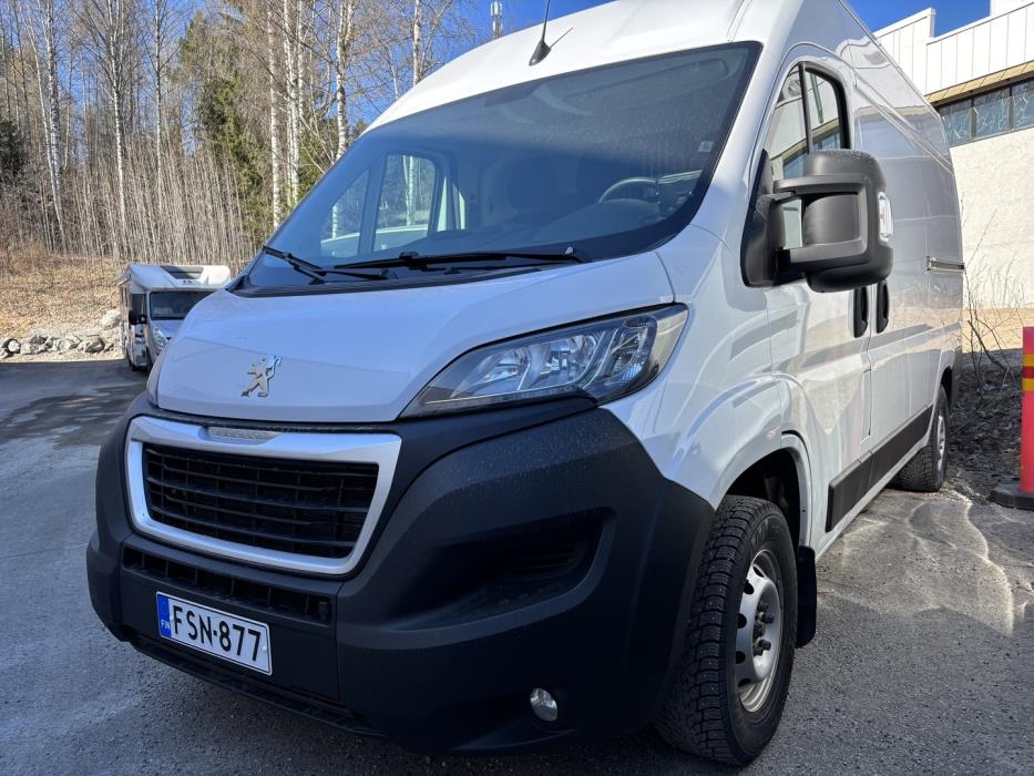 PEUGEOT Boxer 2023