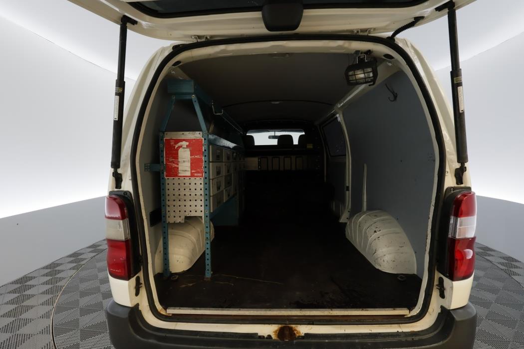 TOYOTA Hiace 2011