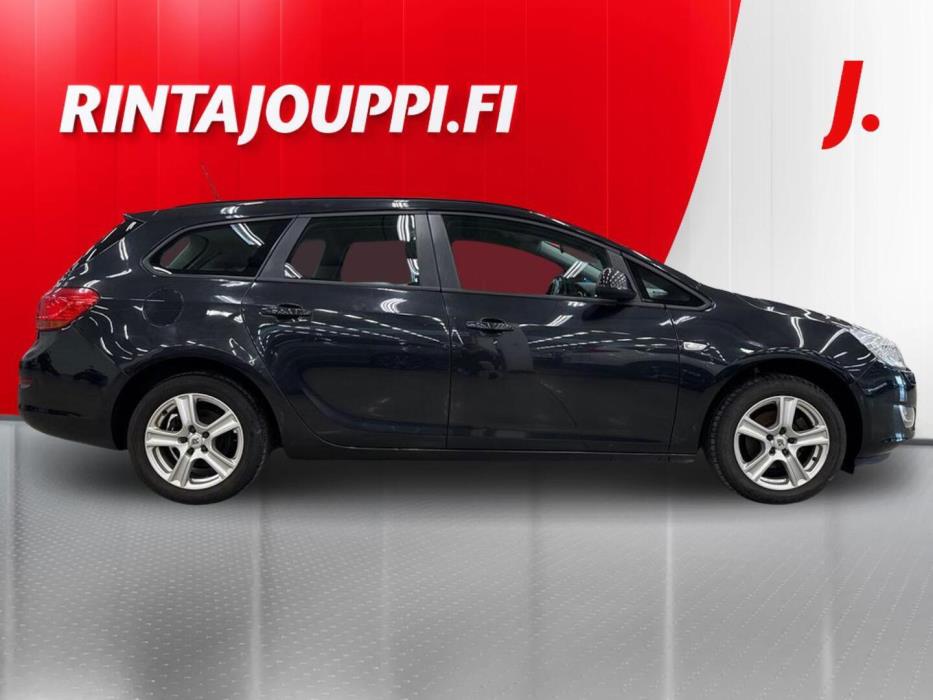 OPEL Astra 2012