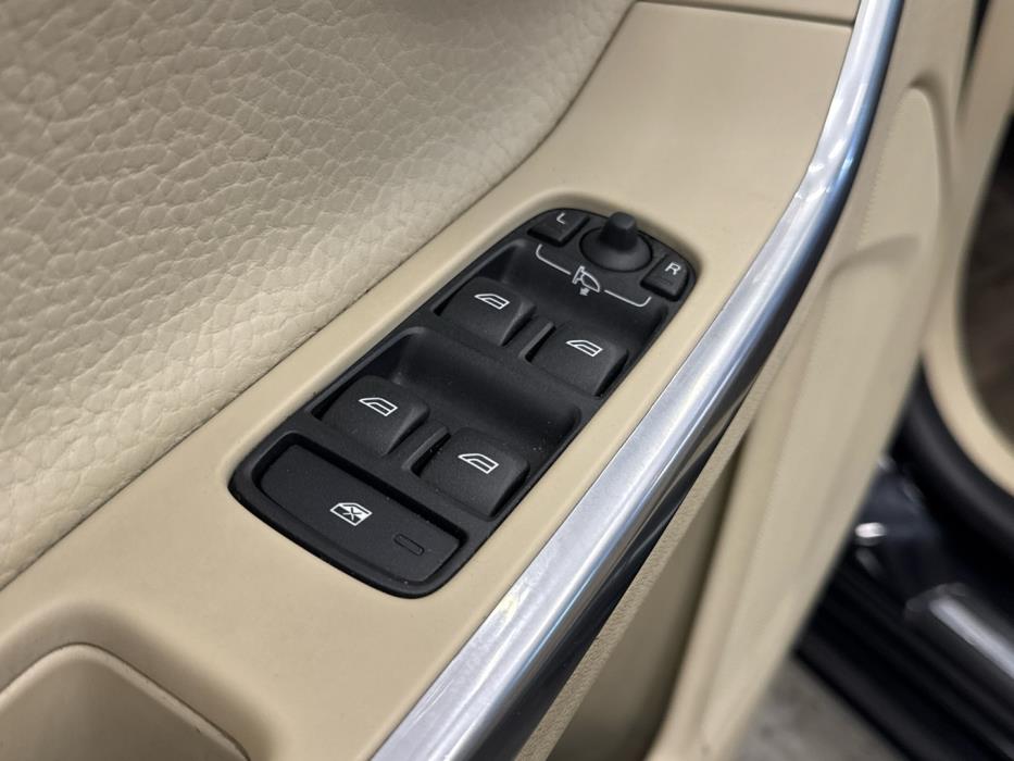 VOLVO V60 2013