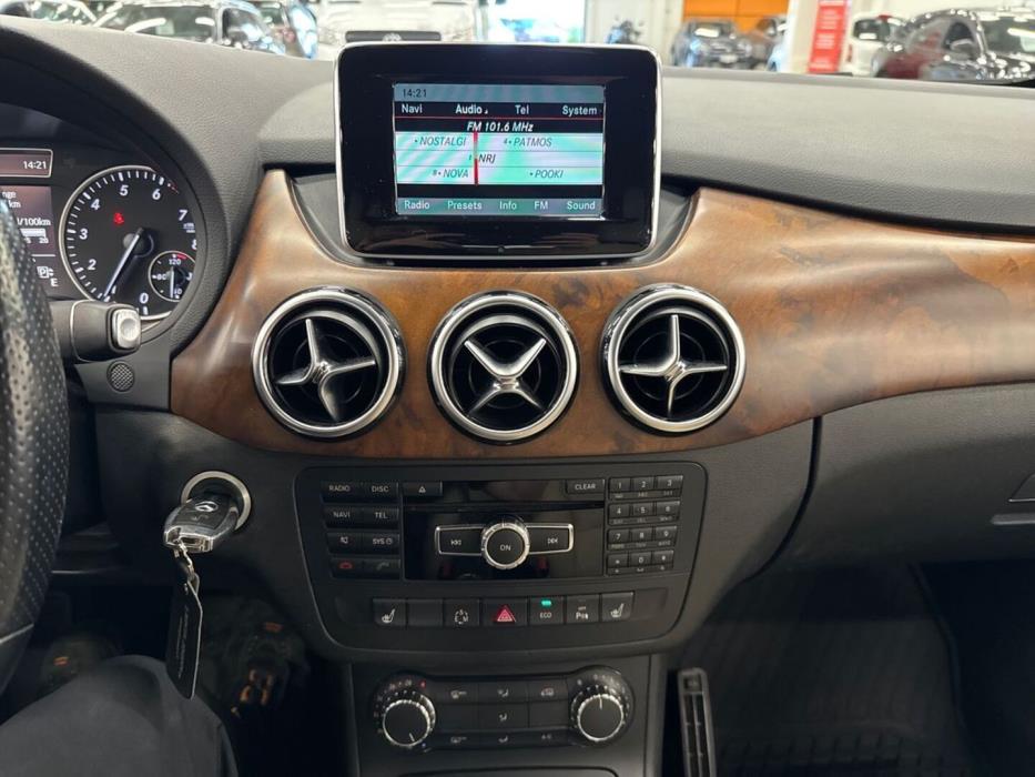 MERCEDES-BENZ B 2013