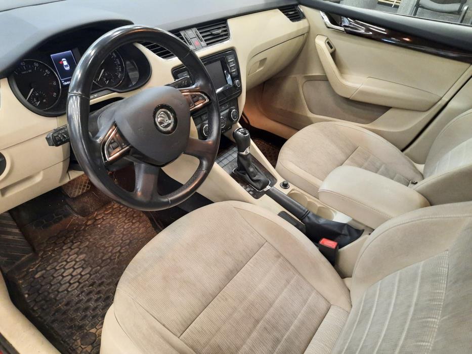 SKODA Octavia 2014