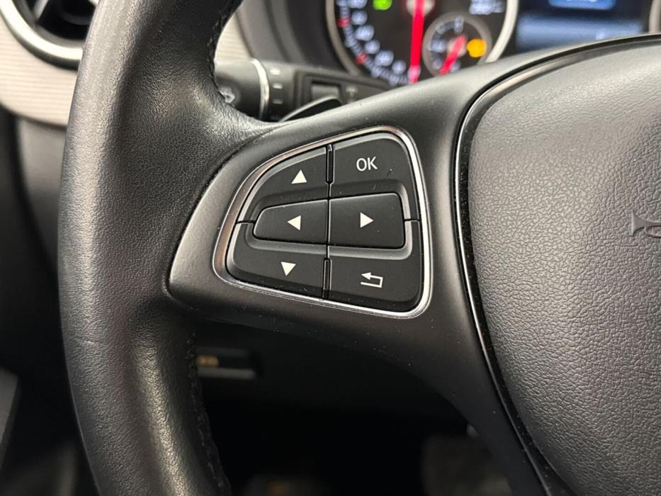 MERCEDES-BENZ B 2016