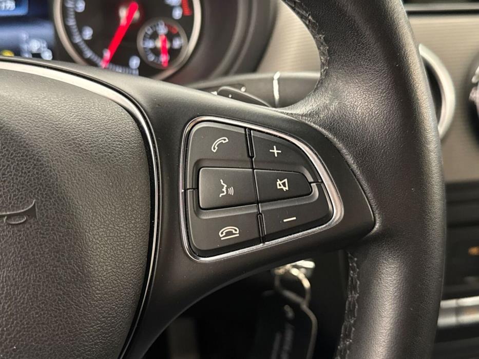 MERCEDES-BENZ B 2016