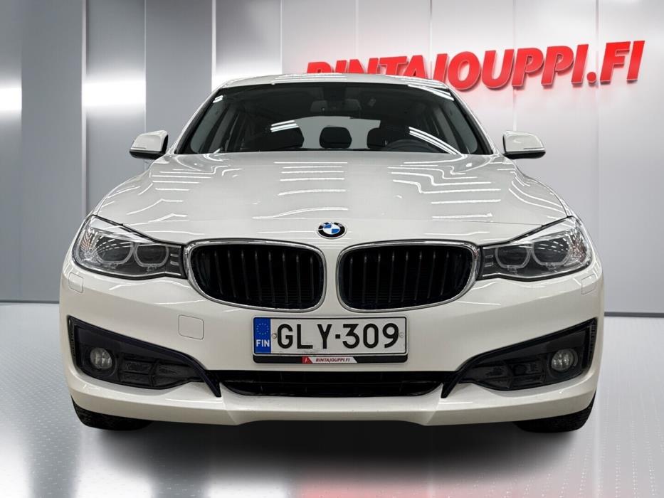 BMW 320 Gran Turismo 2016