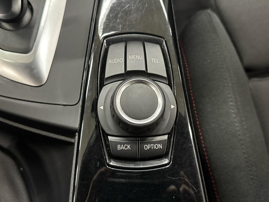 BMW 320 Gran Turismo 2016